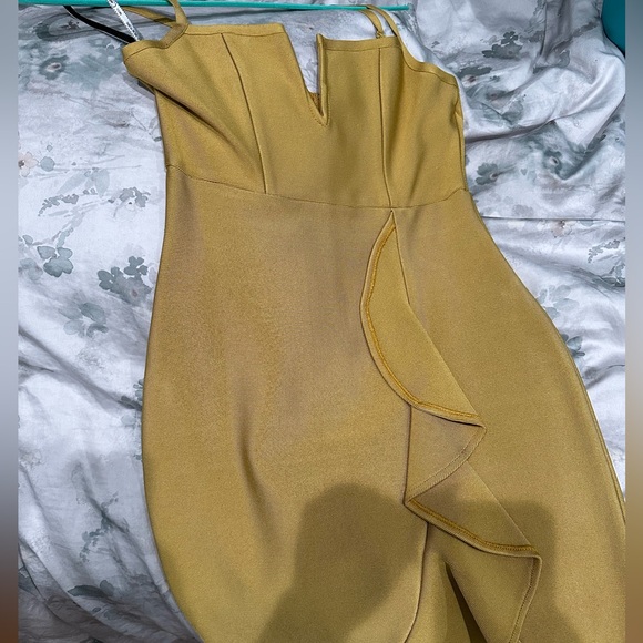 Miss Circle yellow mustard bondage dress size large with adjustable straps - Picture 2 of 8